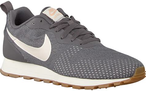 nike damen freizeitschuhe md runner 2 eng mesh